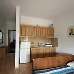 Domus Aurea Velipojë