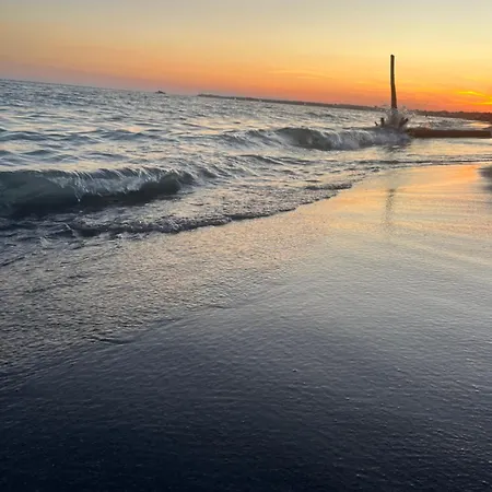 Domus Aurea Velipojë