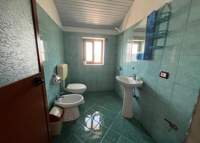 Domus Aurea Aparthotel Velipoje