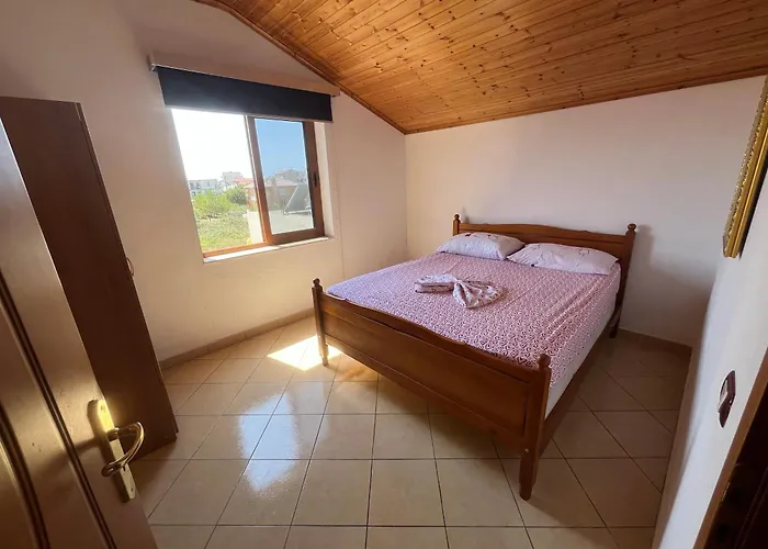 Aparthotel Domus Aurea *